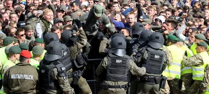 Ασκήσεις προστασίας συνόρων κάνουν οι Αυστριακοί – «Τείχος» κατά των μεταναστών